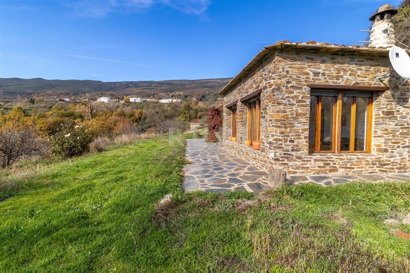 2 soveværelse Finca/Landehus til salg i La Taha med garage - € 279.000 (Ref: 8661360)