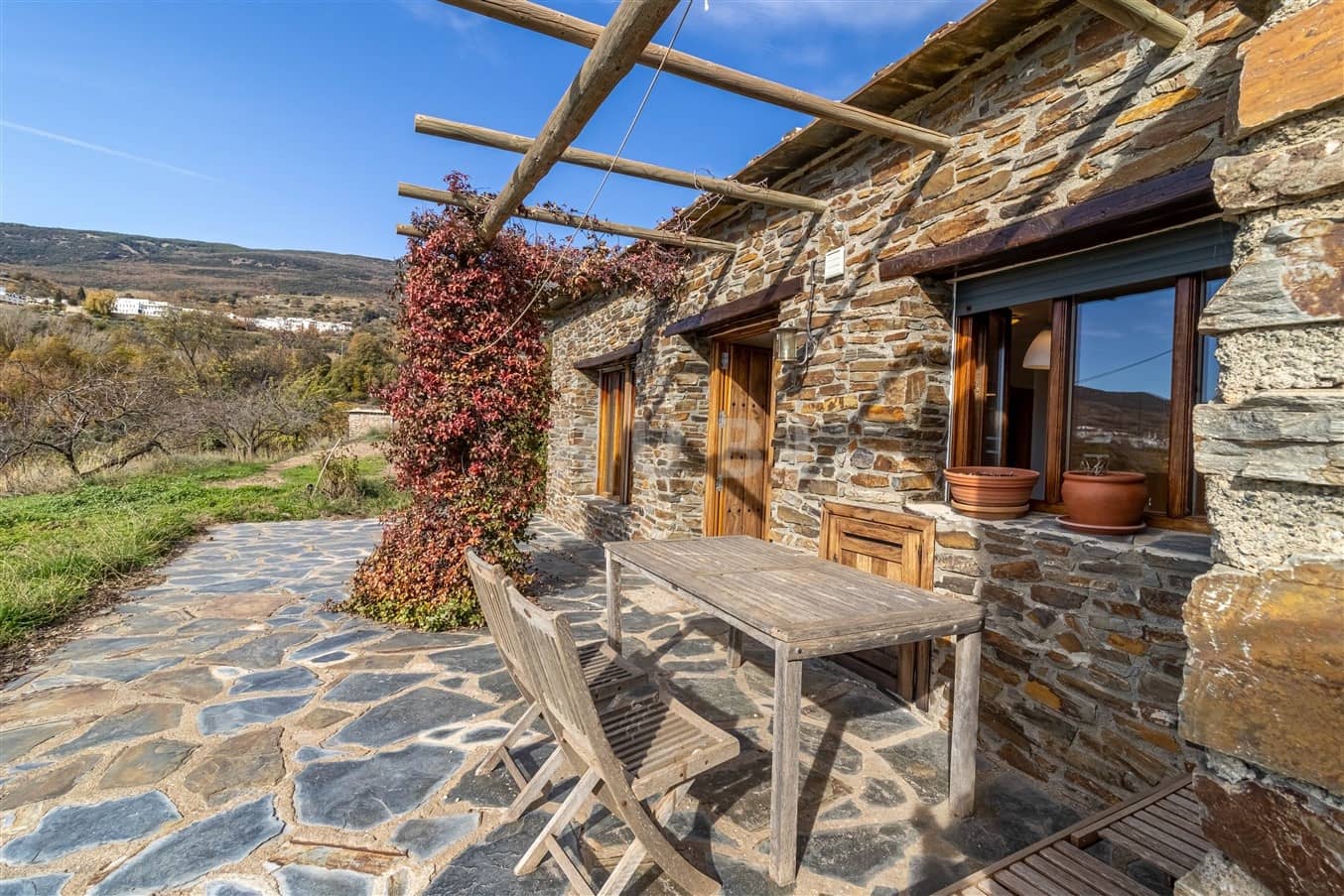 2 soveværelse Finca/Landehus til salg i La Taha med garage - € 279.000 (Ref: 8661360)