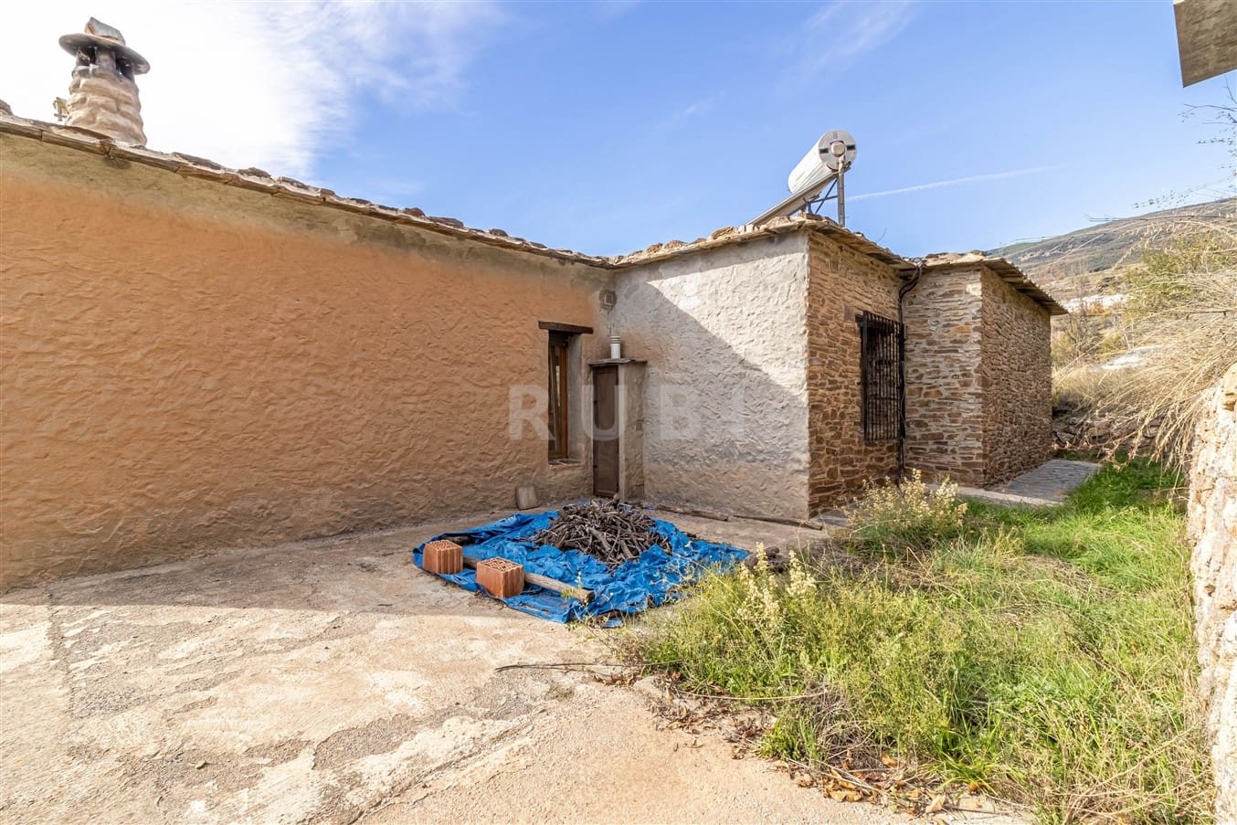 2 soveværelse Finca/Landehus til salg i La Taha med garage - € 279.000 (Ref: 8661360)