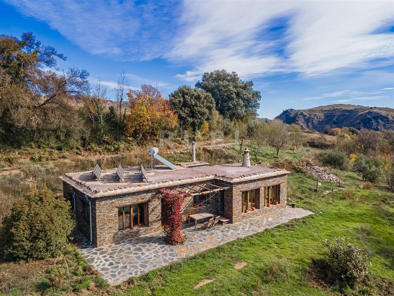 2 soveværelse Finca/Landehus til salg i La Taha med garage - € 279.000 (Ref: 8661360)