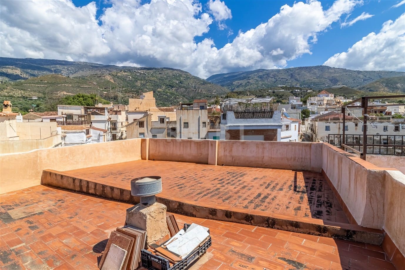 4 soveværelse Byhus til salg i Orgiva - € 110.000 (Ref: 9013897)