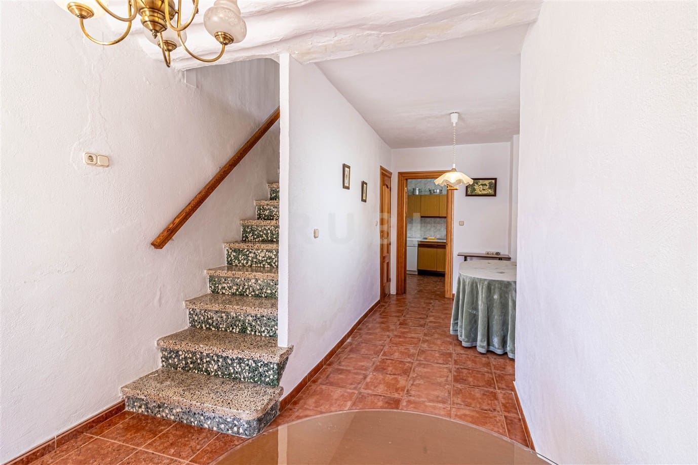 4 soveværelse Byhus til salg i Orgiva - € 110.000 (Ref: 9013897)