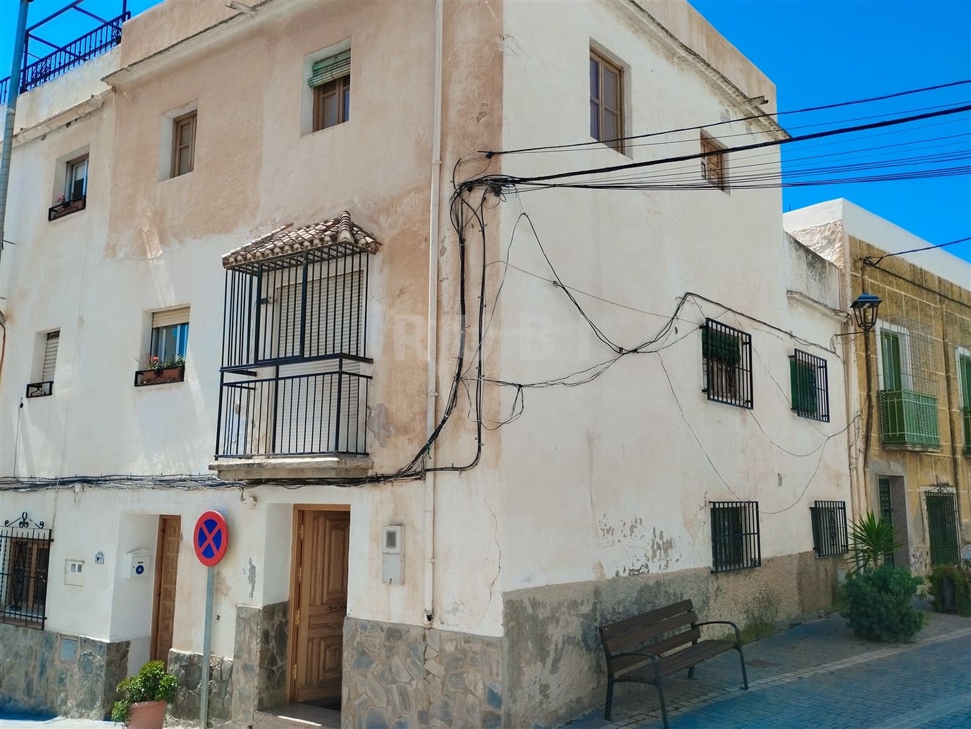 4 soveværelse Byhus til salg i Orgiva - € 110.000 (Ref: 9013897)