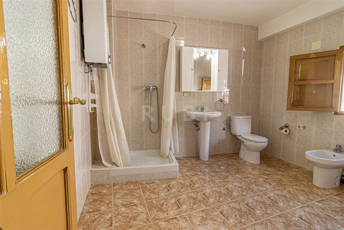 4 soveværelse Byhus til salg i Orgiva - € 110.000 (Ref: 9013897)