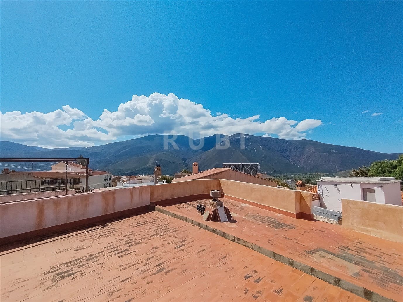 4 soveværelse Byhus til salg i Orgiva - € 110.000 (Ref: 9013897)