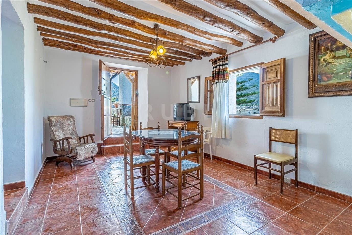 3 soveværelse Finca/Landehus til salg i Orgiva med garage - € 150.000 (Ref: 9111410)