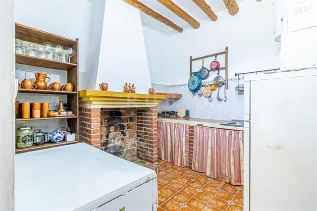 3 soveværelse Finca/Landehus til salg i Orgiva med garage - € 150.000 (Ref: 9111410)