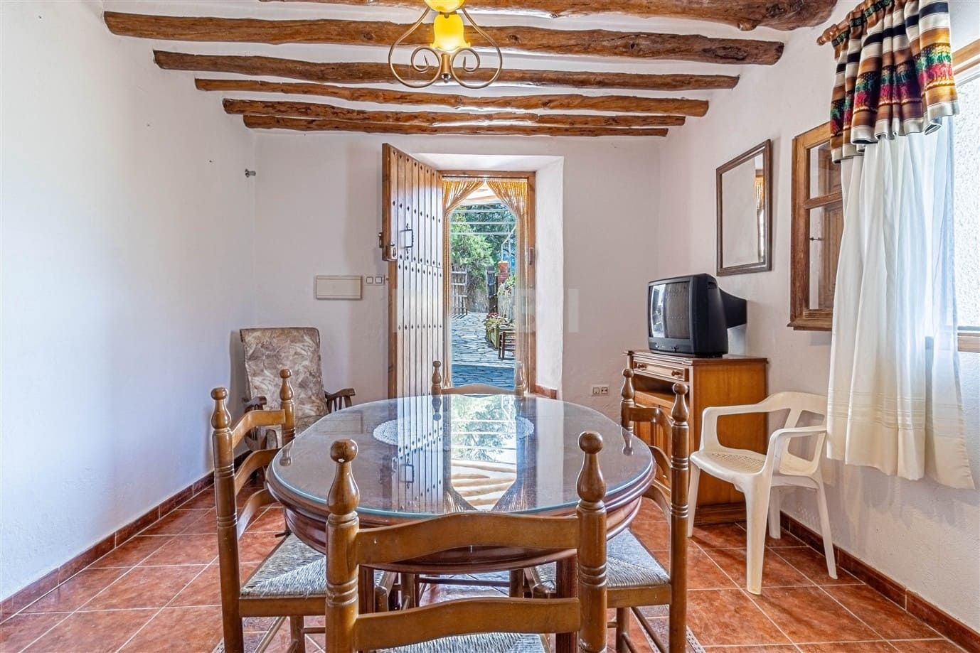 3 soveværelse Finca/Landehus til salg i Orgiva med garage - € 150.000 (Ref: 9111410)