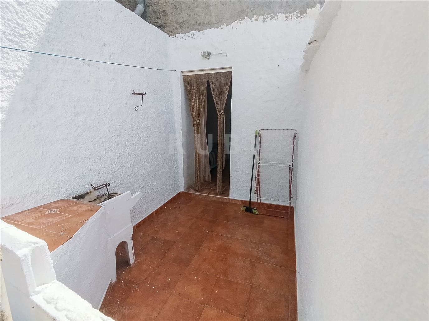 3 soveværelse Finca/Landehus til salg i Orgiva med garage - € 150.000 (Ref: 9111410)