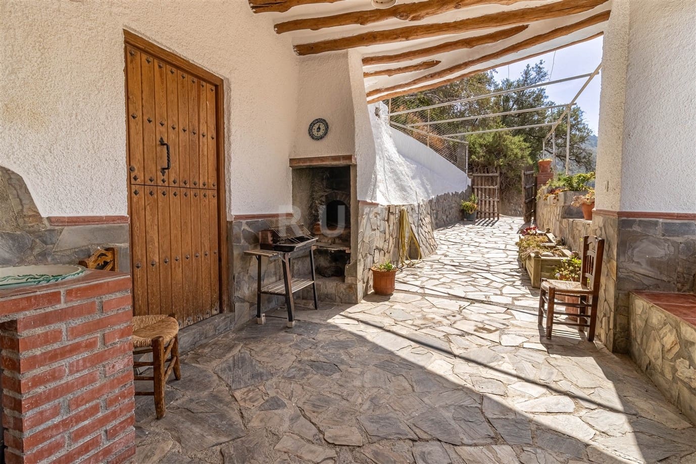 3 soveværelse Finca/Landehus til salg i Orgiva med garage - € 150.000 (Ref: 9111410)