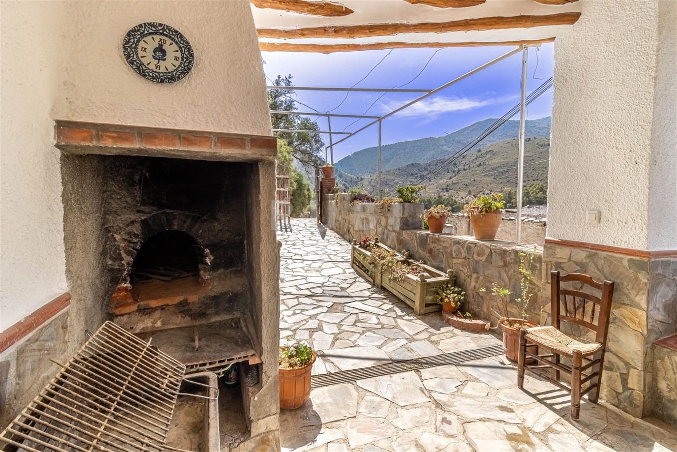 3 soveværelse Finca/Landehus til salg i Orgiva med garage - € 150.000 (Ref: 9111410)