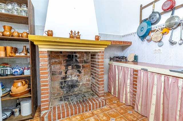 3 soveværelse Finca/Landehus til salg i Orgiva med garage - € 150.000 (Ref: 9111410)