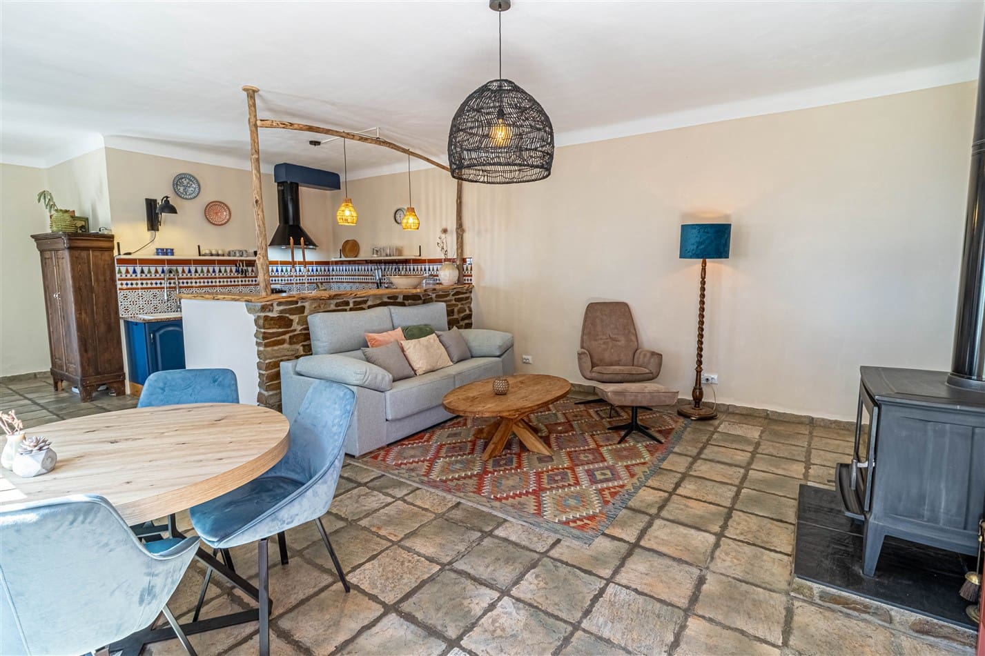 3 soveværelse Finca/Landehus til salg i Yegen med garage - € 210.000 (Ref: 9231779)