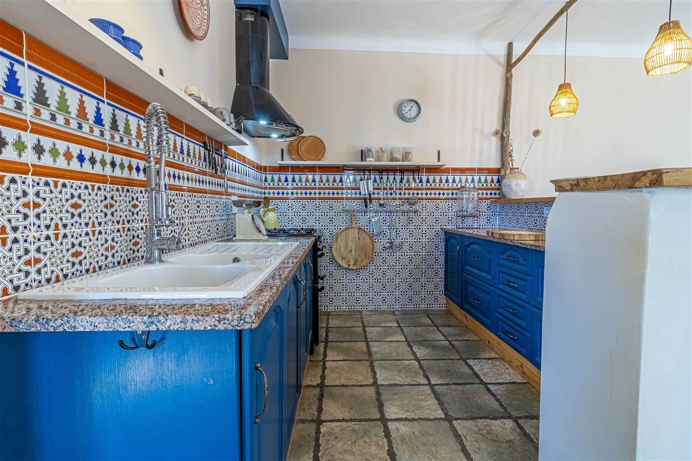 3 soveværelse Finca/Landehus til salg i Yegen med garage - € 210.000 (Ref: 9231779)