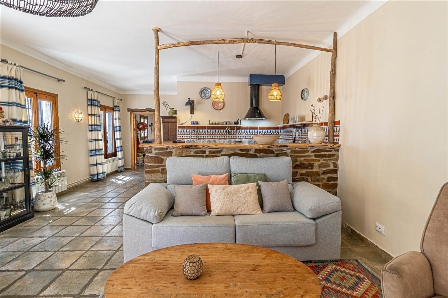 3 soveværelse Finca/Landehus til salg i Yegen med garage - € 210.000 (Ref: 9231779)