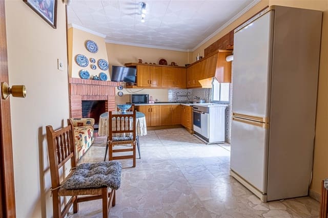 6 slaapkamer Huis te koop in Orgiva met garage - € 190.000 (Ref: 9311911)