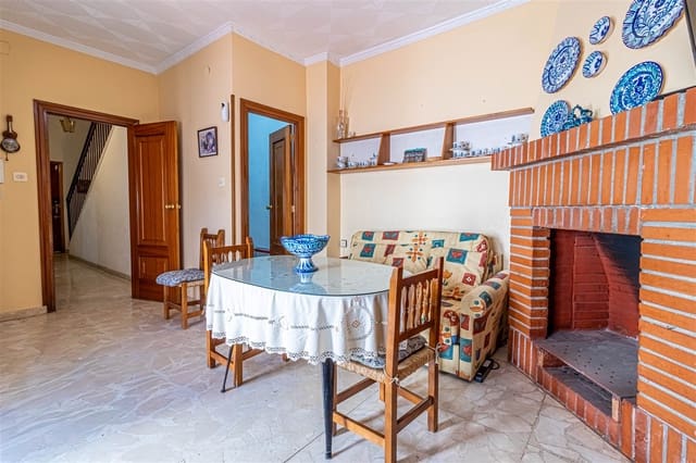 6 slaapkamer Huis te koop in Orgiva met garage - € 190.000 (Ref: 9311911)