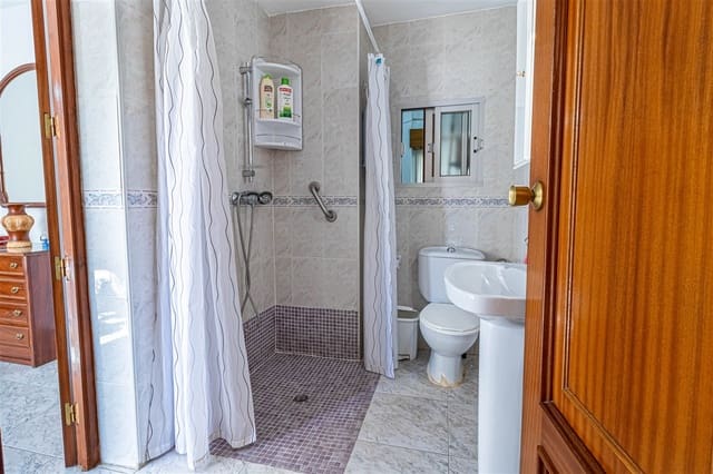 6 slaapkamer Huis te koop in Orgiva met garage - € 190.000 (Ref: 9311911)