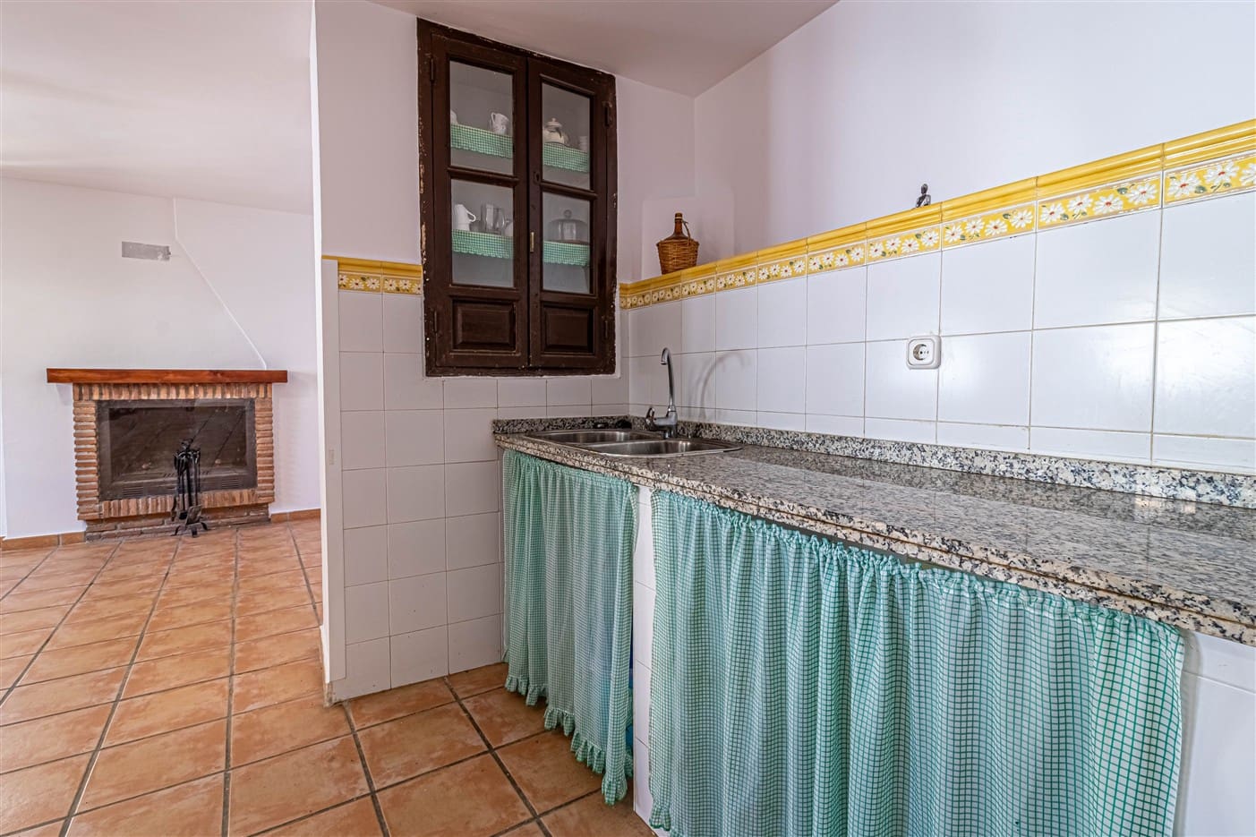 5 slaapkamer Halfvrijstaande villa te koop in El Pinar met zwembad garage - € 350.000 (Ref: 9311912)