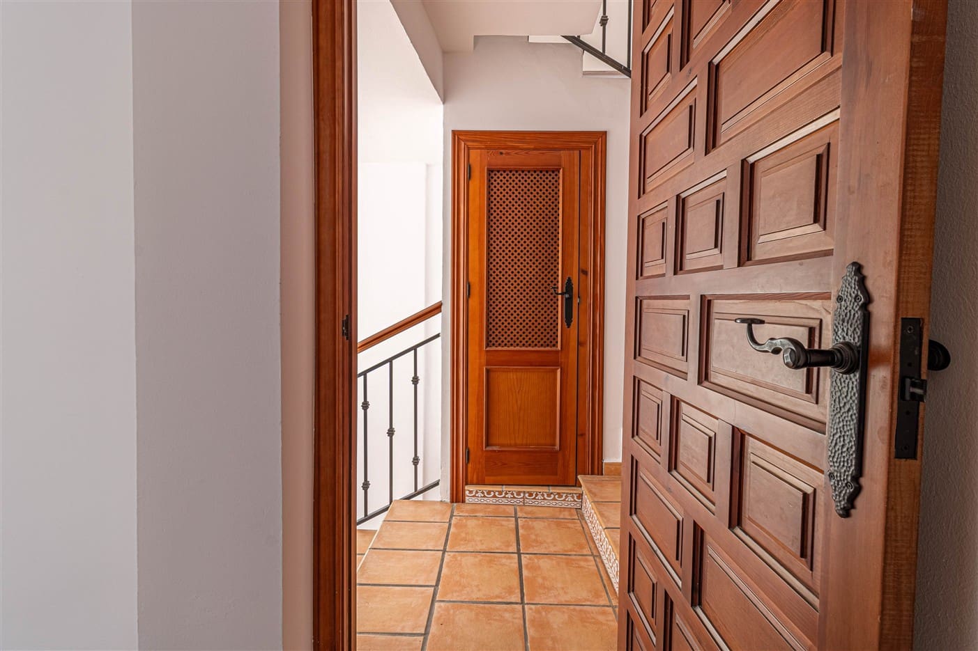 5 slaapkamer Halfvrijstaande villa te koop in El Pinar met zwembad garage - € 350.000 (Ref: 9311912)