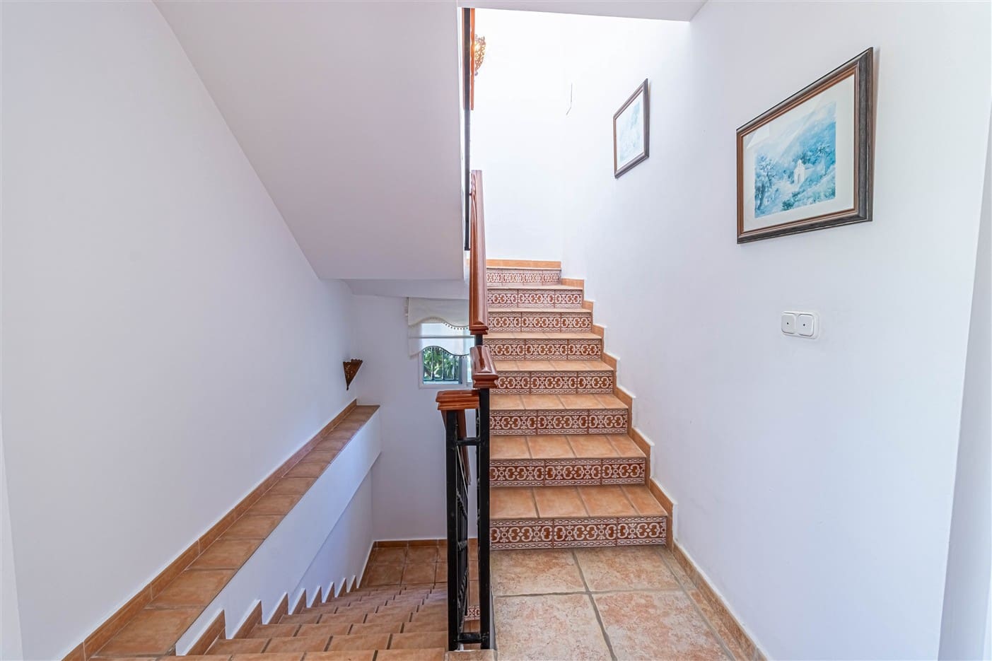 5 slaapkamer Halfvrijstaande villa te koop in El Pinar met zwembad garage - € 350.000 (Ref: 9311912)