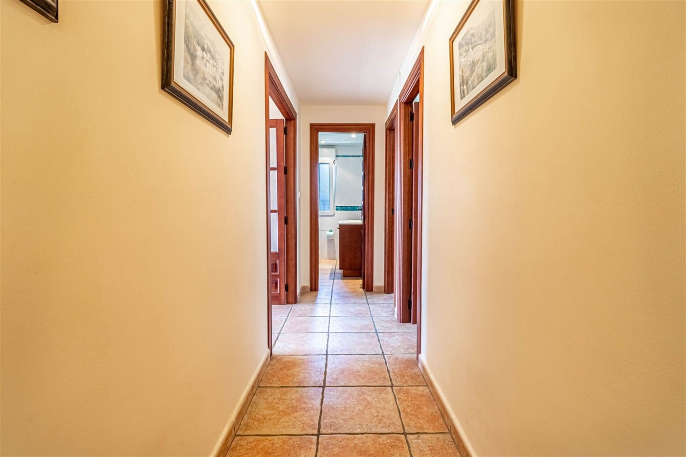 5 slaapkamer Halfvrijstaande villa te koop in El Pinar met zwembad garage - € 350.000 (Ref: 9311912)