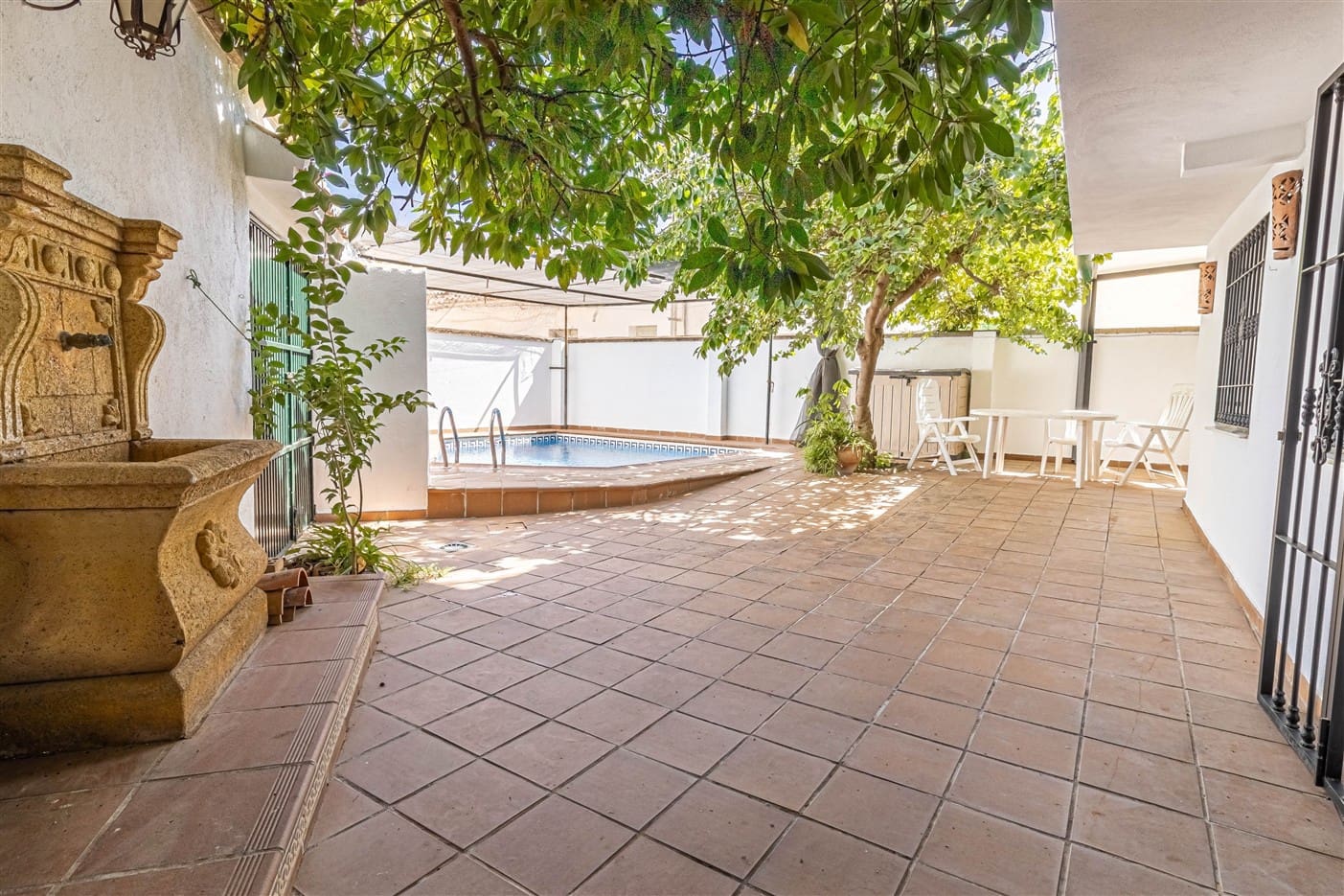 5 slaapkamer Halfvrijstaande villa te koop in El Pinar met zwembad garage - € 350.000 (Ref: 9311912)