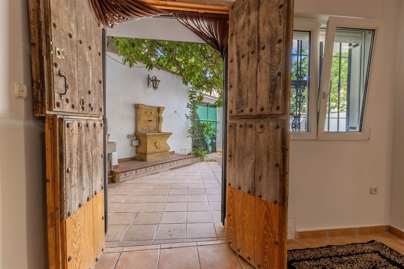 5 slaapkamer Halfvrijstaande villa te koop in El Pinar met zwembad garage - € 350.000 (Ref: 9311912)