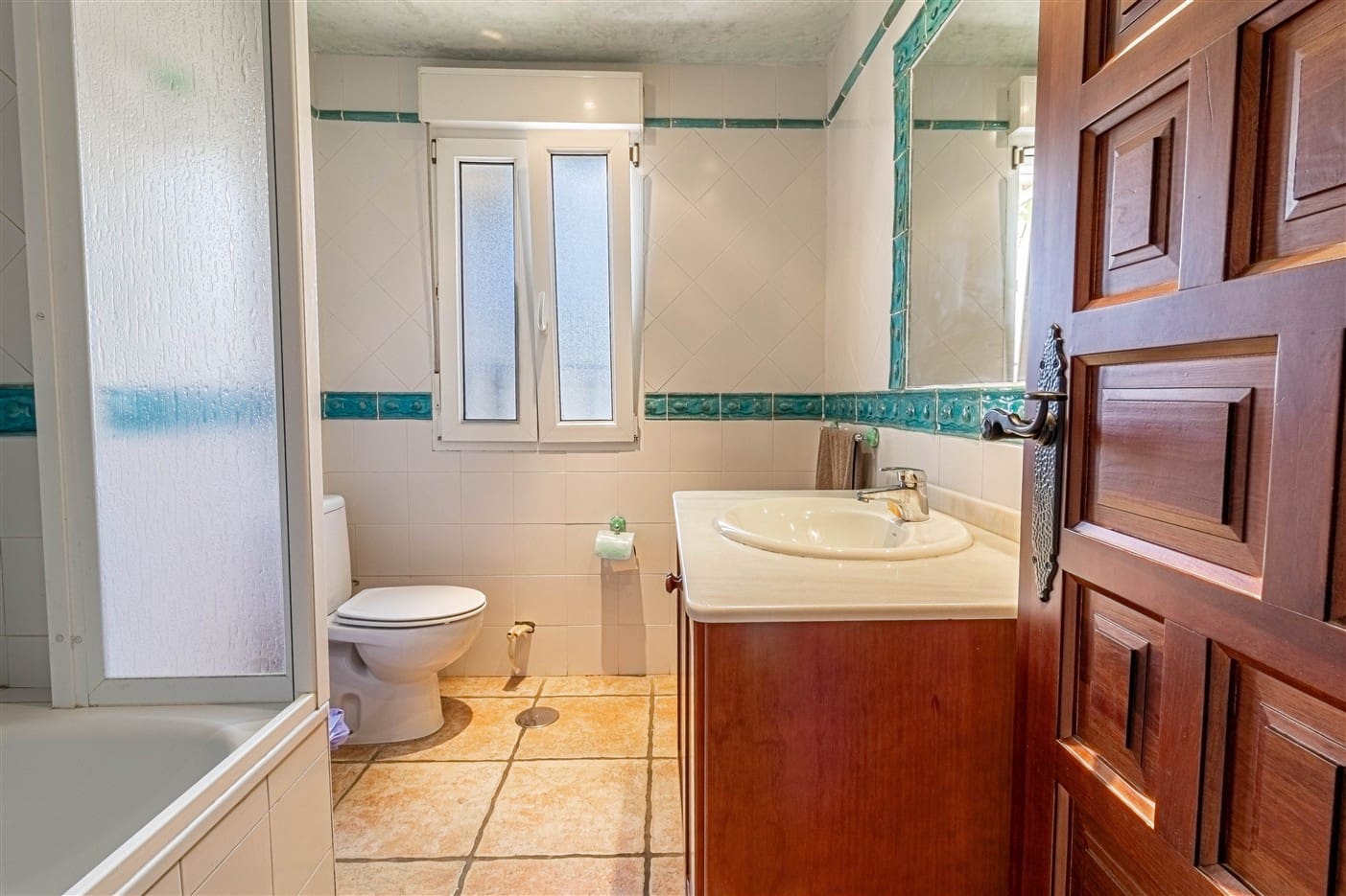 5 slaapkamer Halfvrijstaande villa te koop in El Pinar met zwembad garage - € 350.000 (Ref: 9311912)