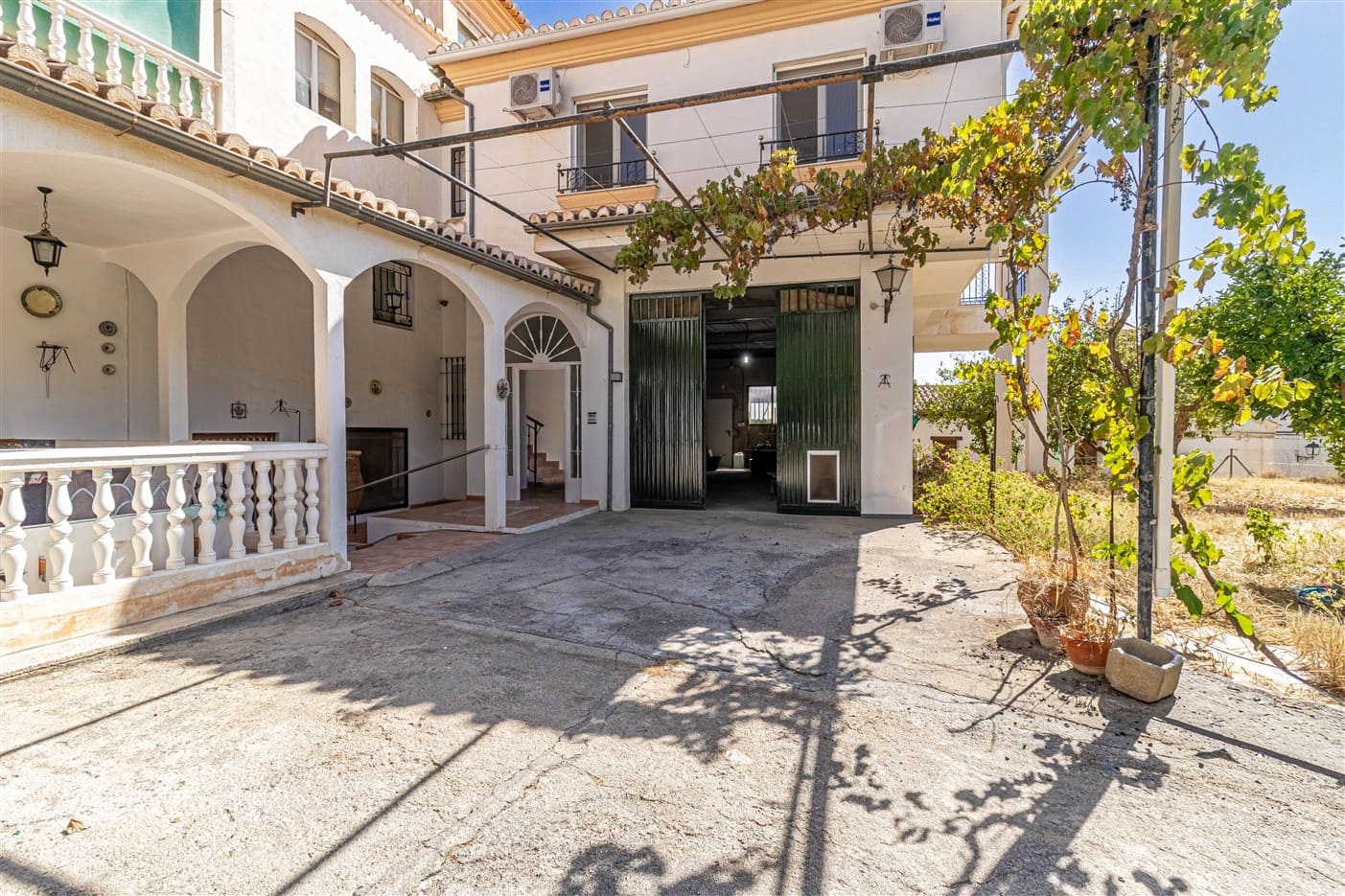 5 slaapkamer Halfvrijstaande villa te koop in El Pinar met zwembad garage - € 350.000 (Ref: 9311912)