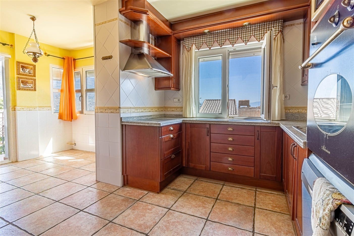 5 slaapkamer Halfvrijstaande villa te koop in El Pinar met zwembad garage - € 350.000 (Ref: 9311912)