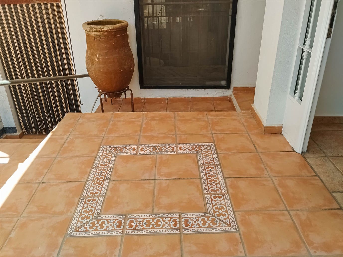 5 slaapkamer Halfvrijstaande villa te koop in El Pinar met zwembad garage - € 350.000 (Ref: 9311912)