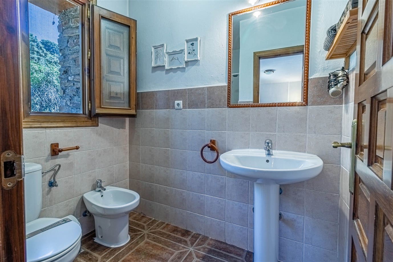 16 slaapkamer Finca/Landhuis te koop in Trevelez met zwembad garage - € 490.000 (Ref: 9360494)