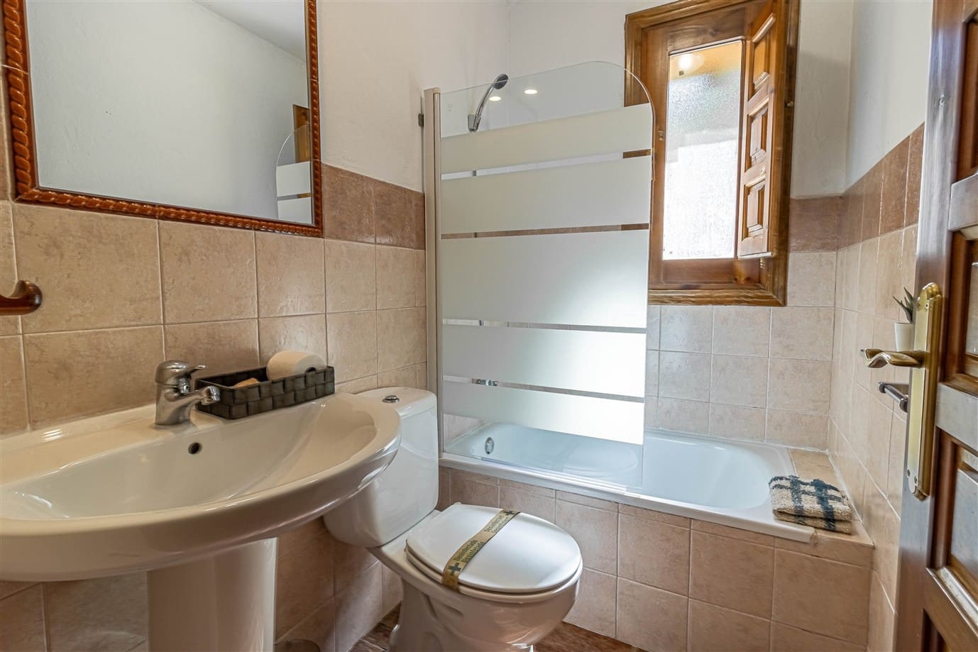 16 slaapkamer Finca/Landhuis te koop in Trevelez met zwembad garage - € 490.000 (Ref: 9360494)