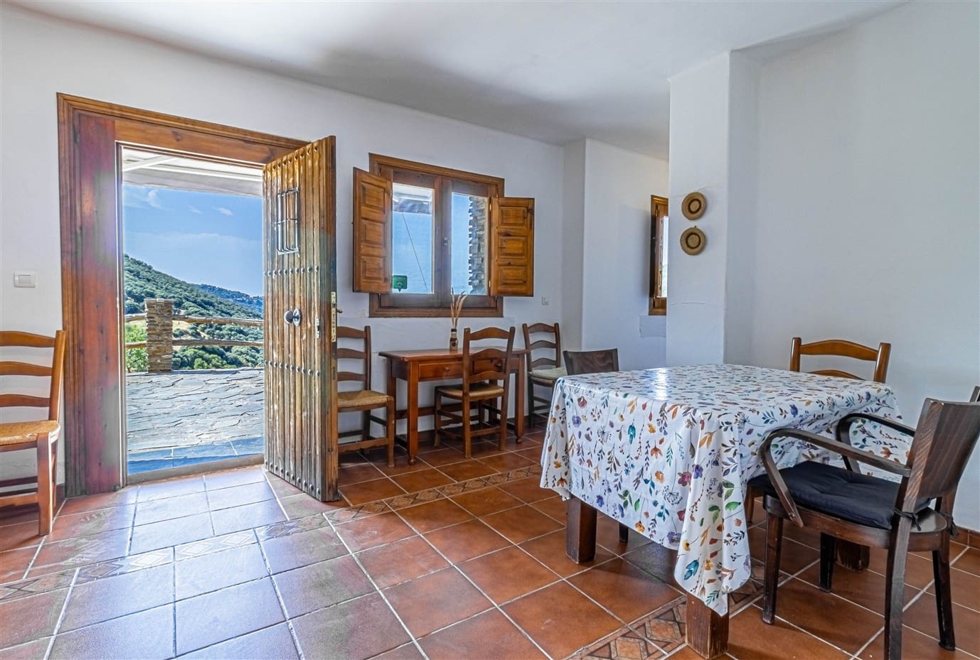 16 slaapkamer Finca/Landhuis te koop in Trevelez met zwembad garage - € 490.000 (Ref: 9360494)