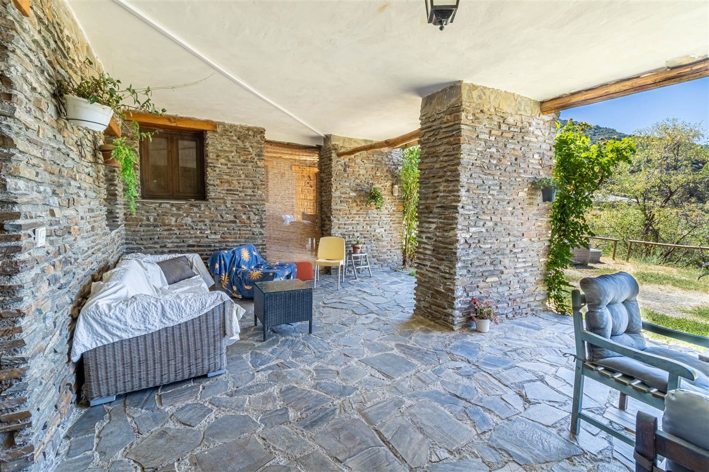 16 slaapkamer Finca/Landhuis te koop in Trevelez met zwembad garage - € 490.000 (Ref: 9360494)