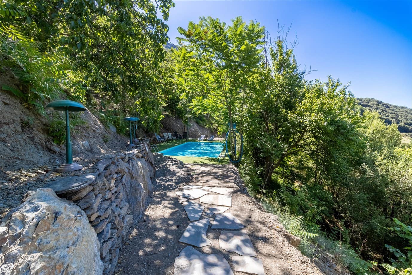 16 slaapkamer Finca/Landhuis te koop in Trevelez met zwembad garage - € 490.000 (Ref: 9360494)