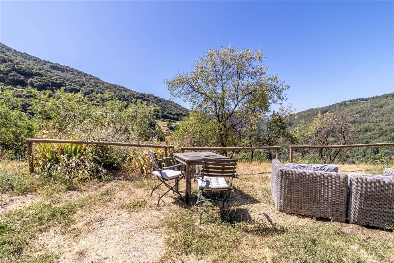 16 slaapkamer Finca/Landhuis te koop in Trevelez met zwembad garage - € 490.000 (Ref: 9360494)
