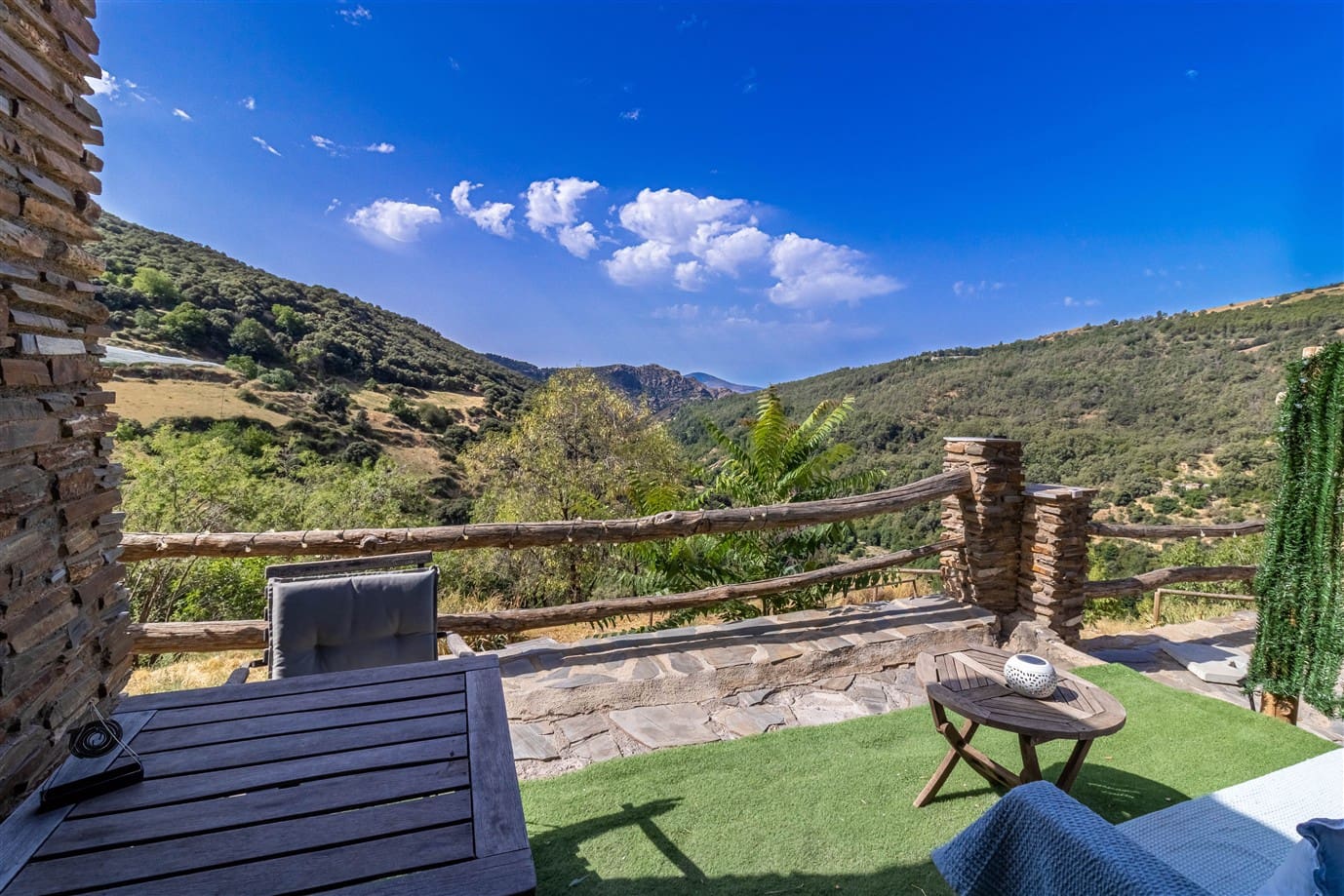 16 slaapkamer Finca/Landhuis te koop in Trevelez met zwembad garage - € 490.000 (Ref: 9360494)