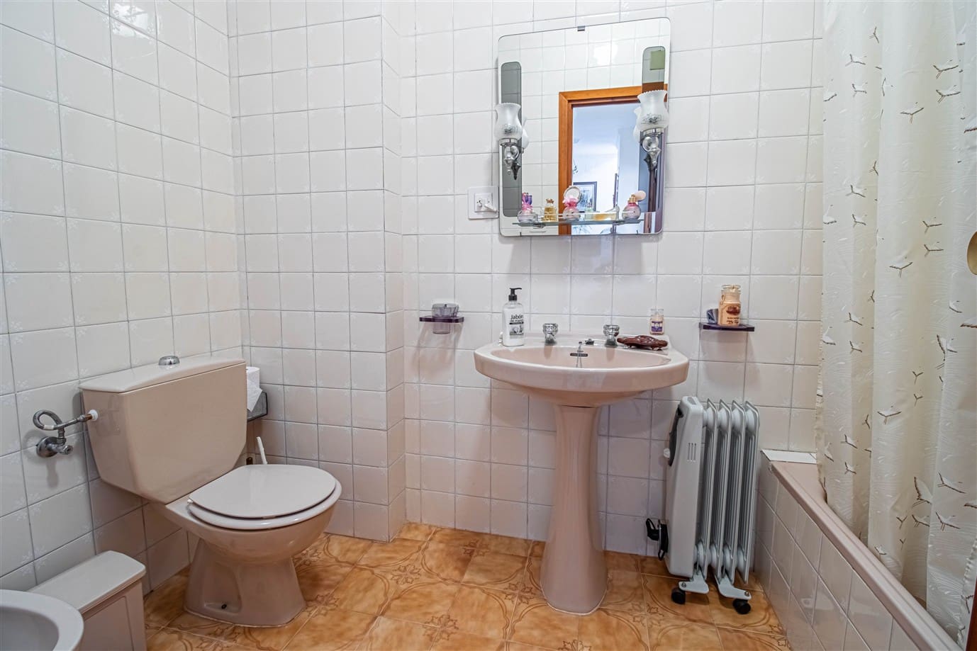 4 soveværelse Byhus til salg i Orgiva med garage - € 220.000 (Ref: 9618631)