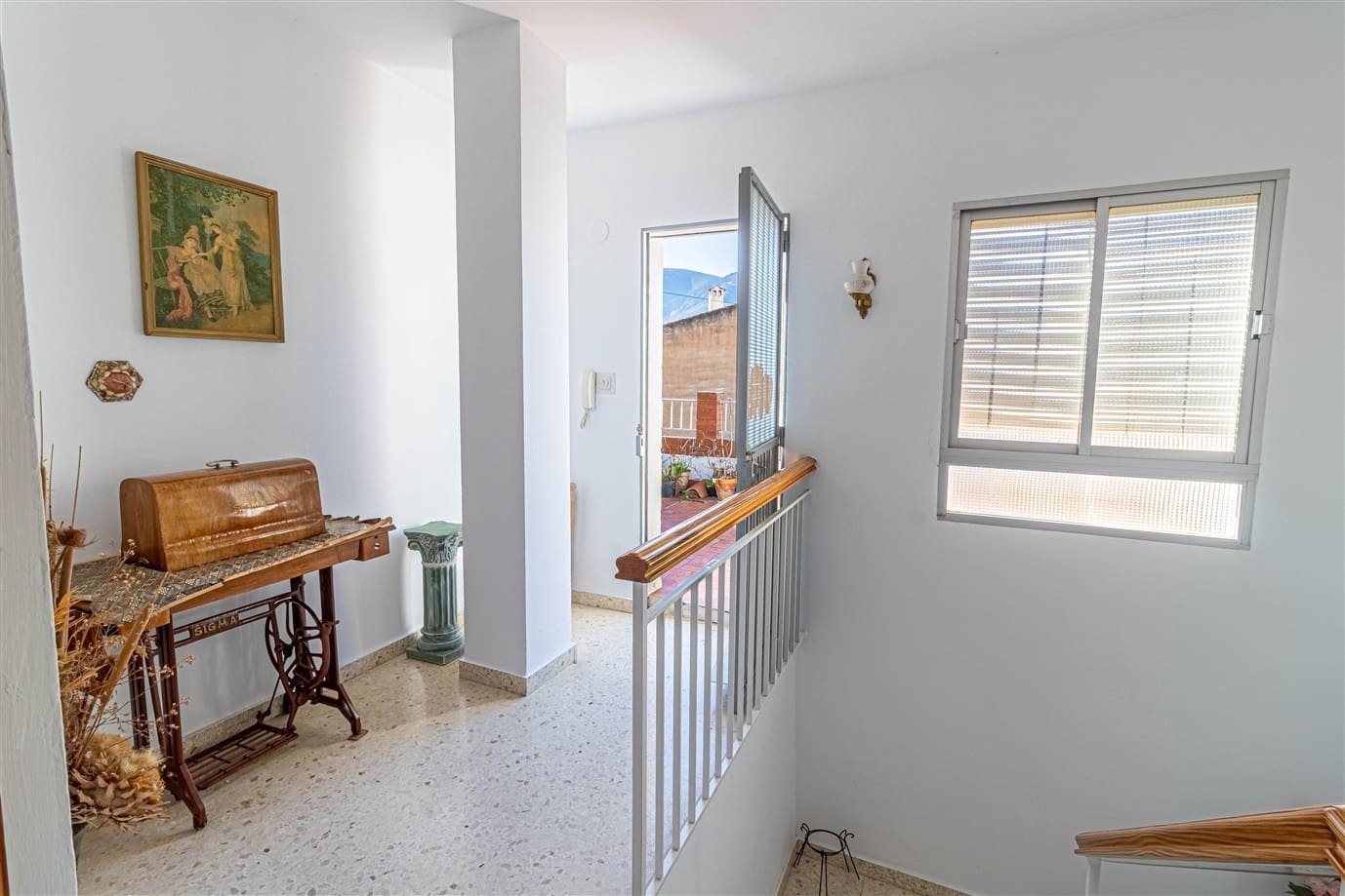 4 soveværelse Byhus til salg i Orgiva med garage - € 220.000 (Ref: 9618631)