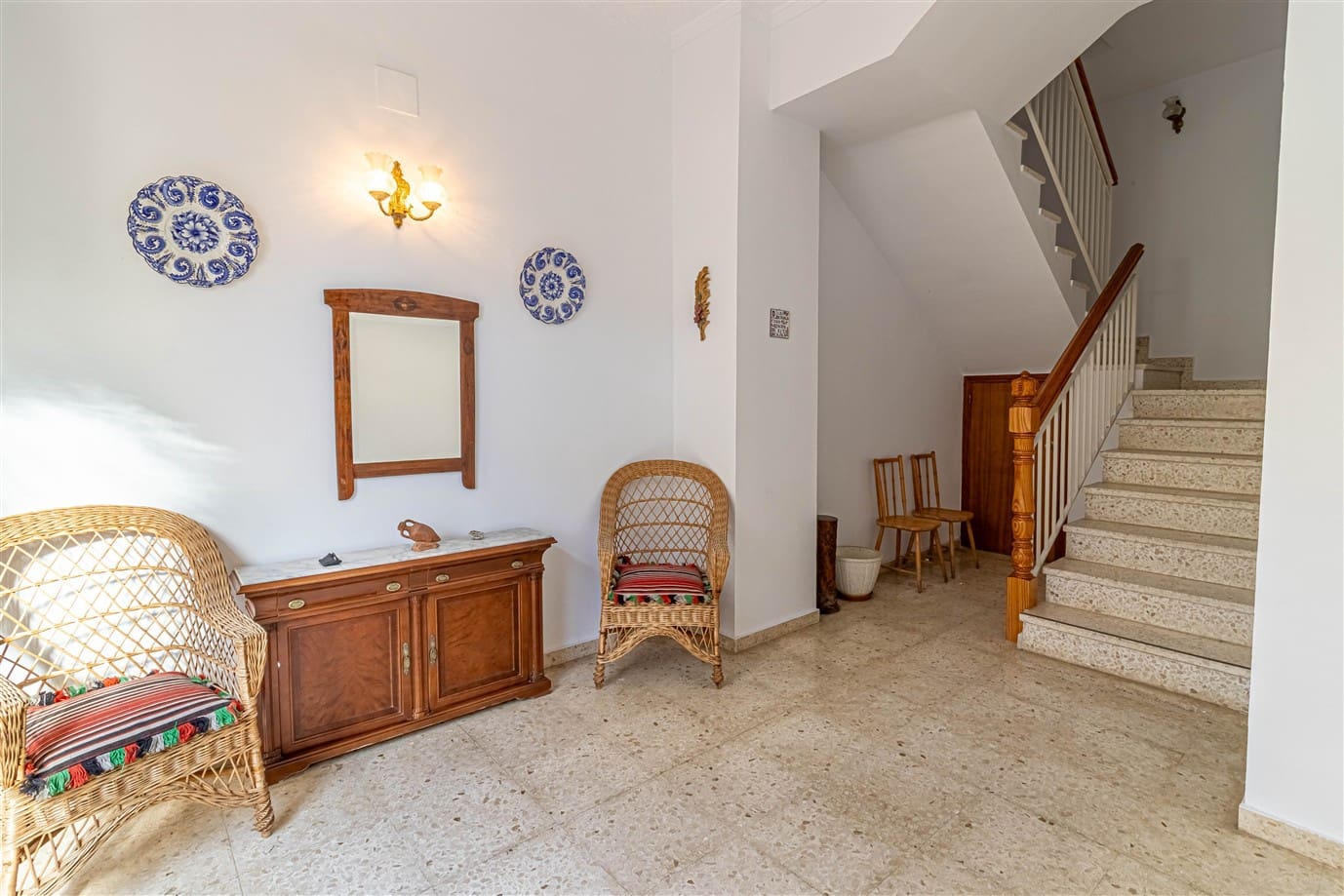 4 soveværelse Byhus til salg i Orgiva med garage - € 220.000 (Ref: 9618631)