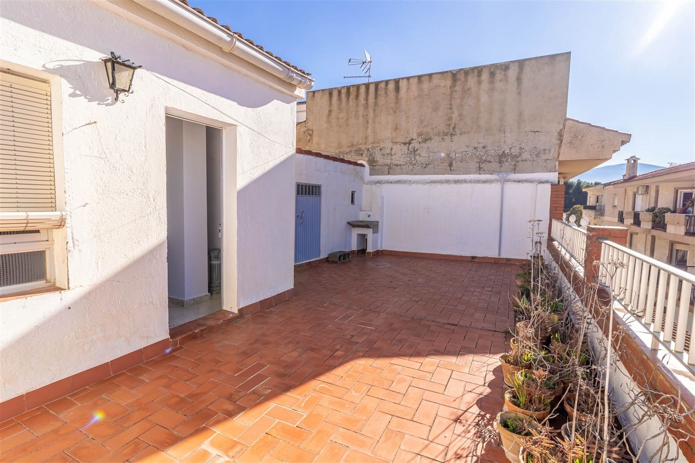 4 soveværelse Byhus til salg i Orgiva med garage - € 220.000 (Ref: 9618631)