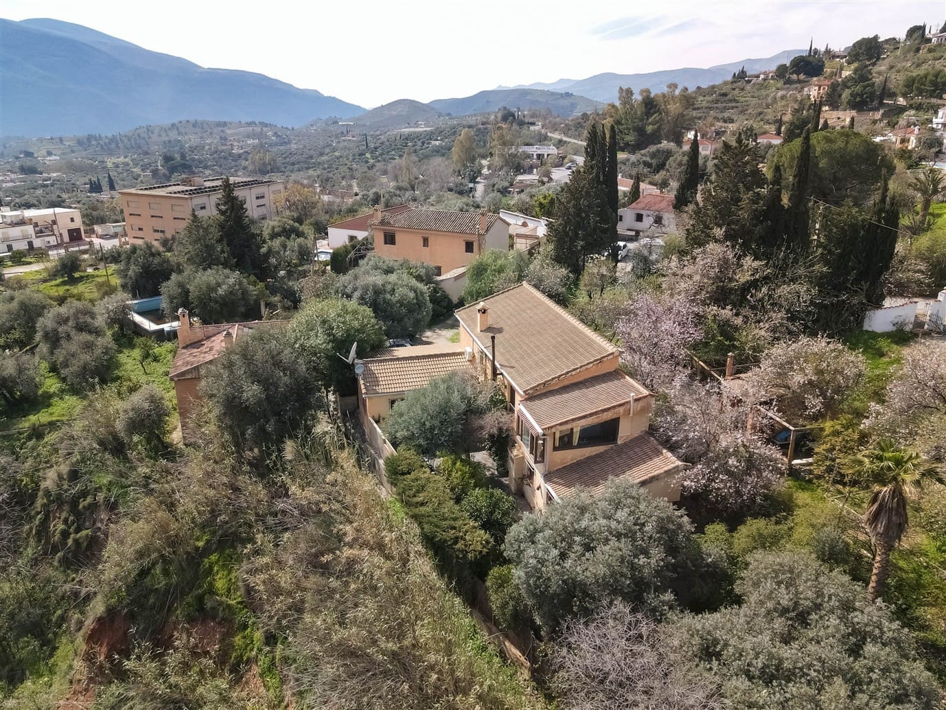 4 chambre Finca/Maison de Campagne à vendre à Orgiva avec piscine garage - 420 000 € (Ref: 9618975)