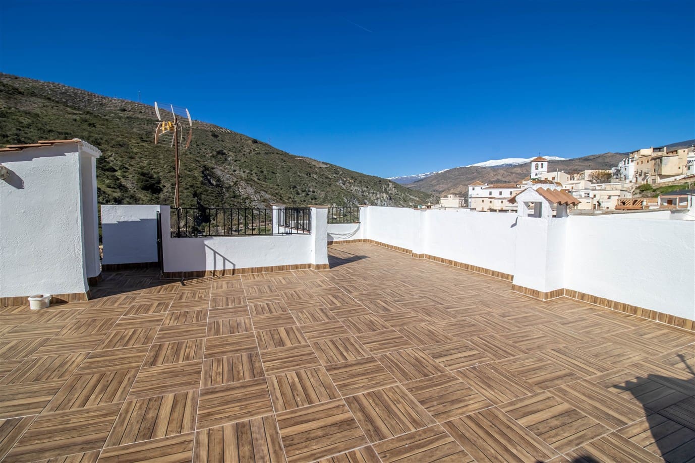 6 sypialnia Dom na sprzedaż w Torvizcon z garażem - 65 000 € (Ref: 9805674)