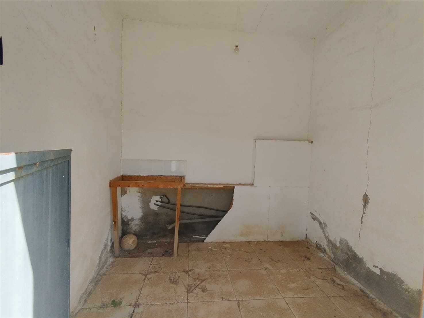 10 soveværelse Finca/Landehus til salg i Almegijar med garage - € 100.000 (Ref: 9805797)