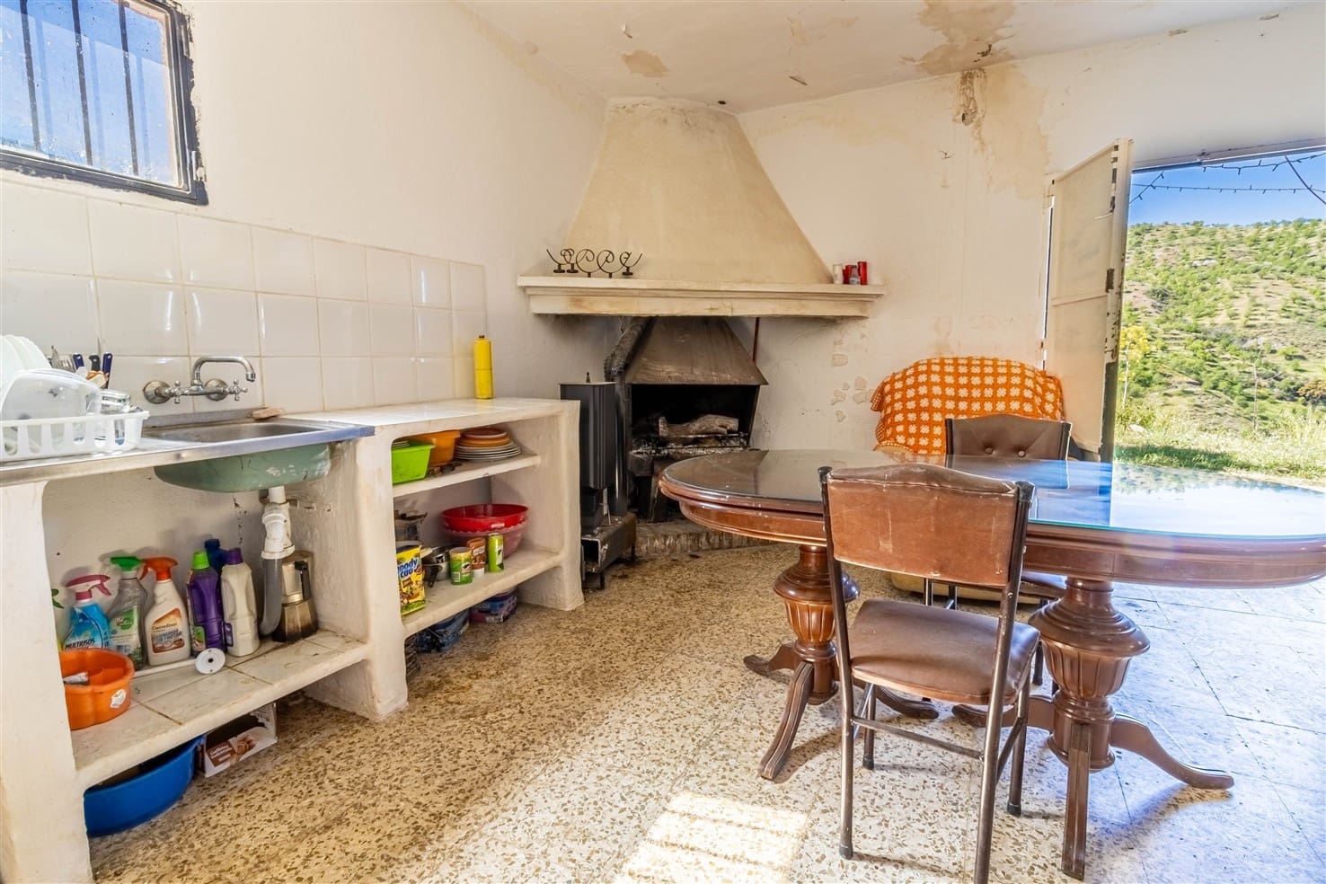 10 soveværelse Finca/Landehus til salg i Almegijar med garage - € 100.000 (Ref: 9805797)