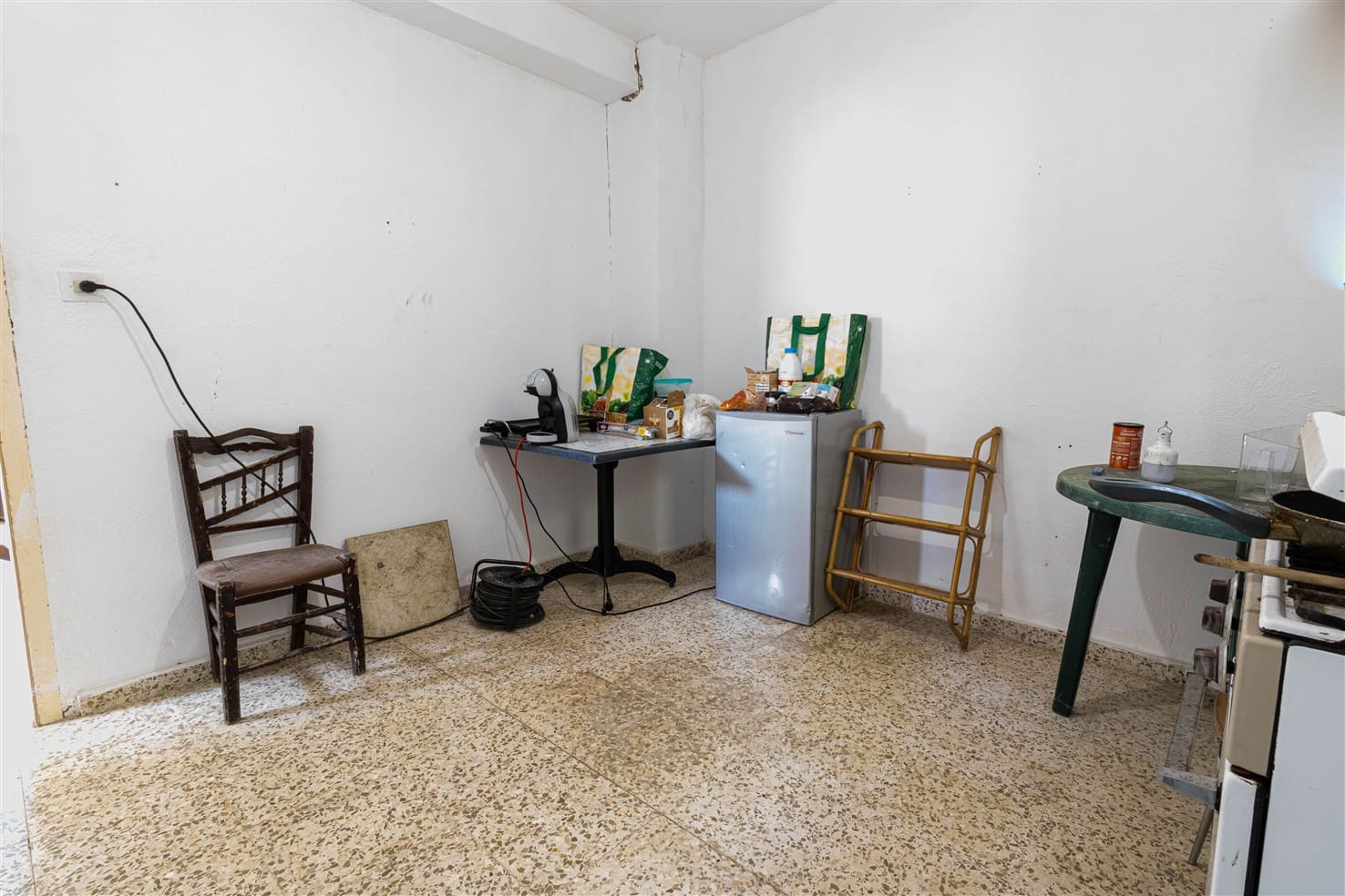 10 soveværelse Finca/Landehus til salg i Almegijar med garage - € 100.000 (Ref: 9805797)