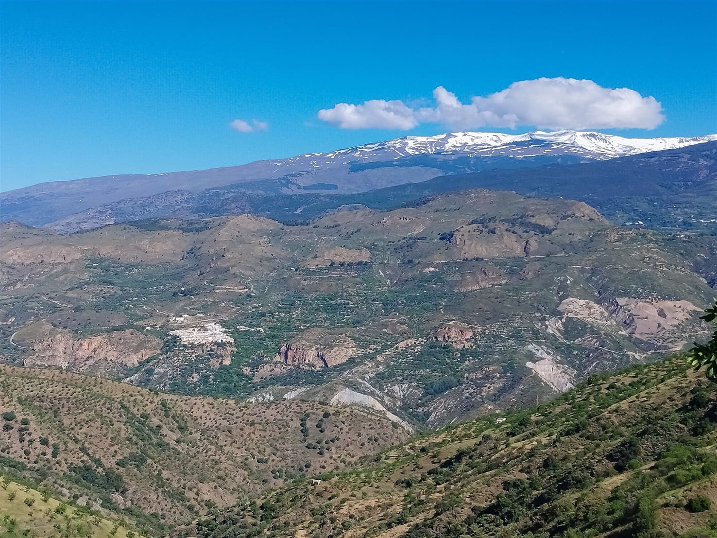 10 soveværelse Finca/Landehus til salg i Almegijar med garage - € 100.000 (Ref: 9805797)