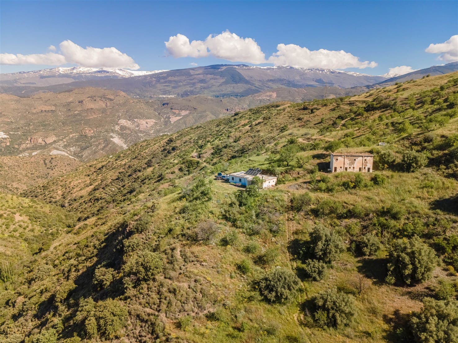 10 soveværelse Finca/Landehus til salg i Almegijar med garage - € 100.000 (Ref: 9805797)